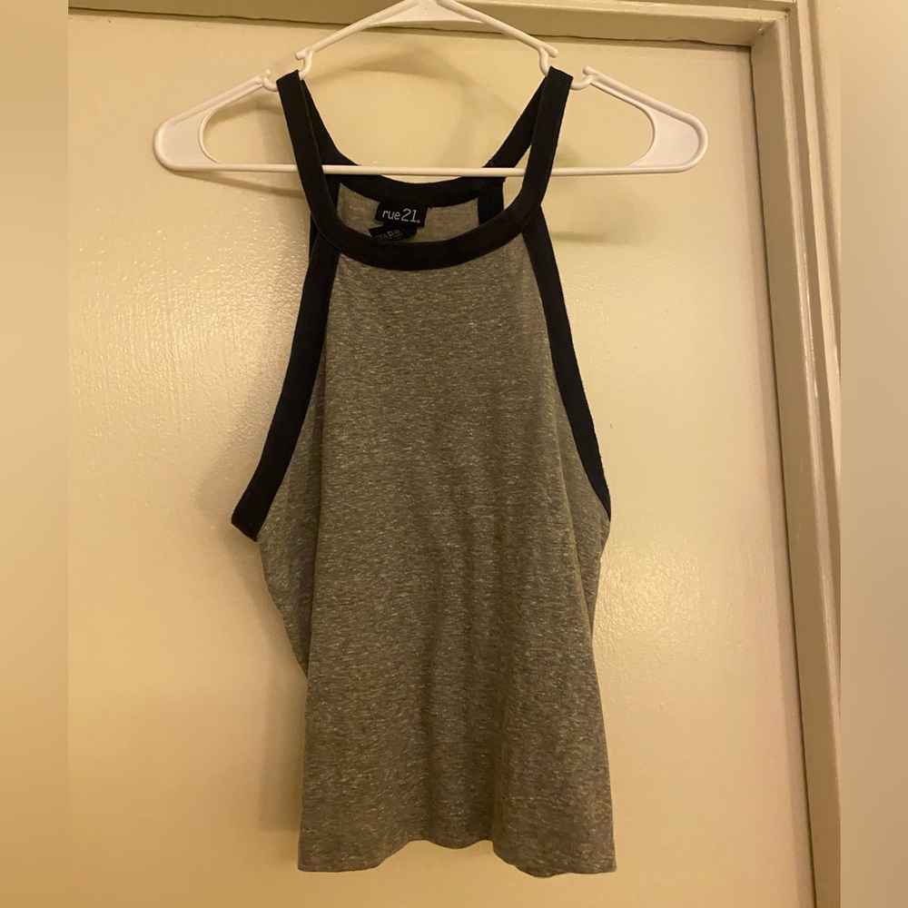 Razor back tank